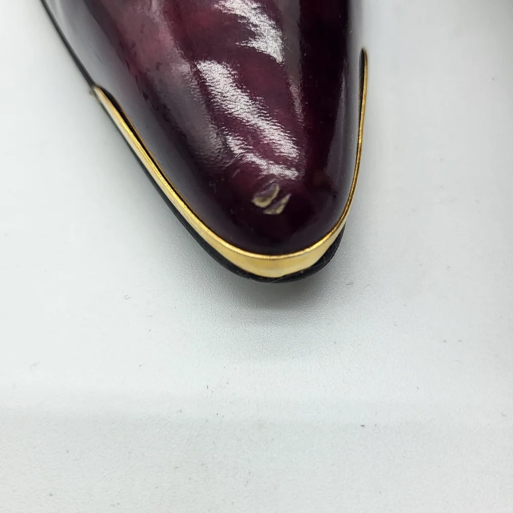 Stuart Weitzman burgundy marbled patent leather pointed toe with gold trim Sz 8 - Picture 6 of 14